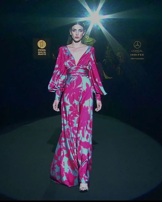 2025 Cross-Border Spring and Summer New European and American Fashion Printed Dress Sexy V Neck Waist Loose Long Skirt
