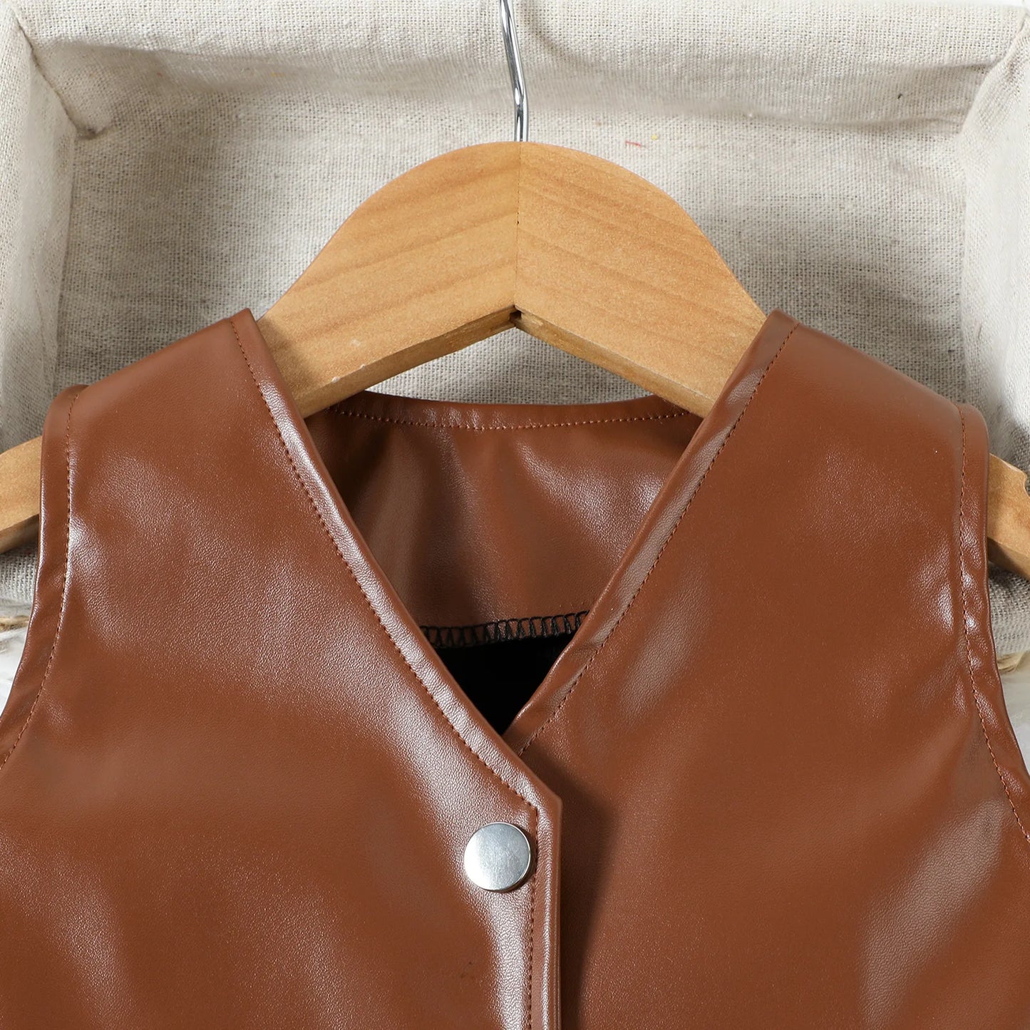 Autumn Fashion Cool Girls' Clothes Set V-Neck Pu Leather Vest Jacket With Pleated Skirt Two-Piece Set For Children's Clothing