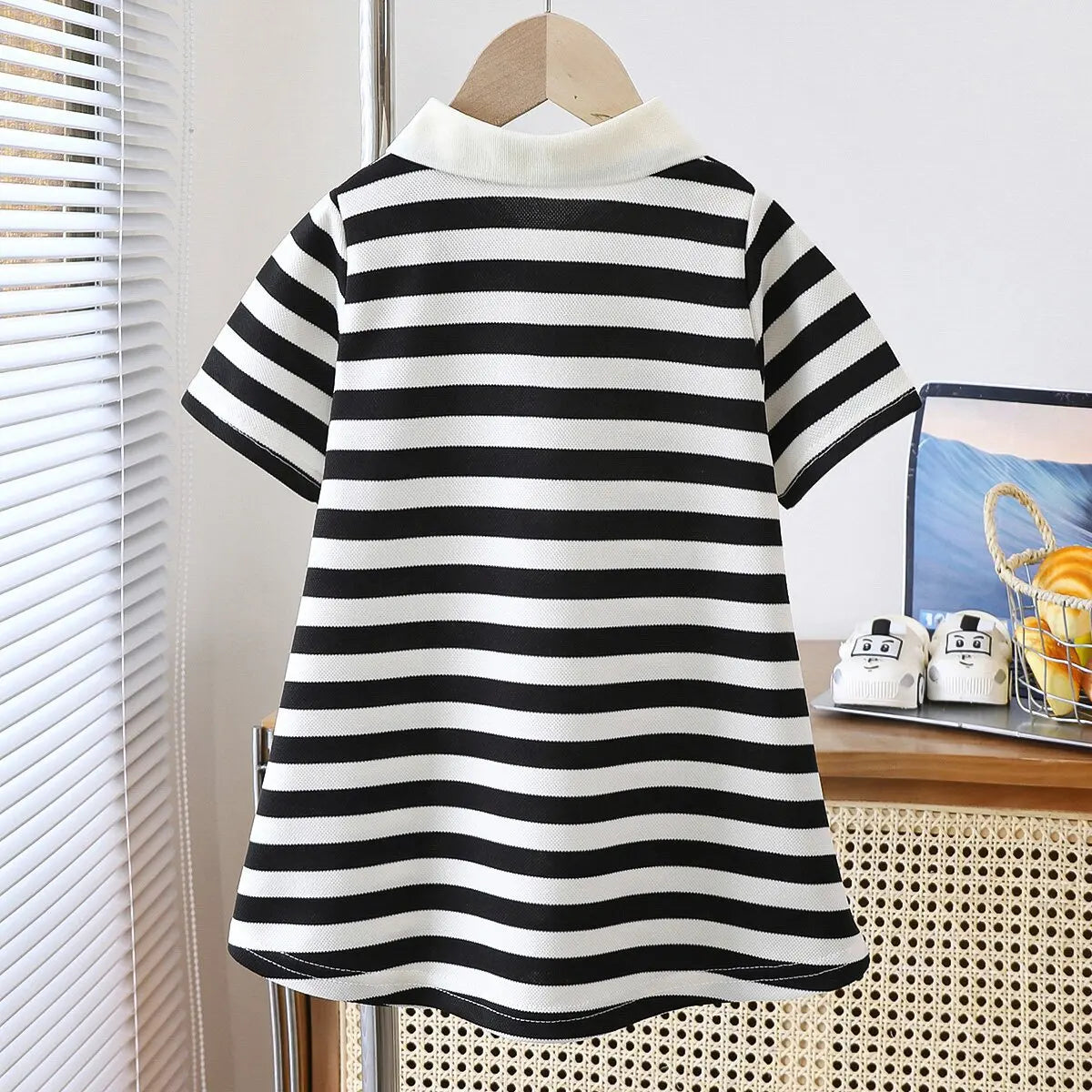 2025 New Children's Dress Girls' Summer Korean Edition Striped Strawberry lapel Casual Dress 1-10 Years Old